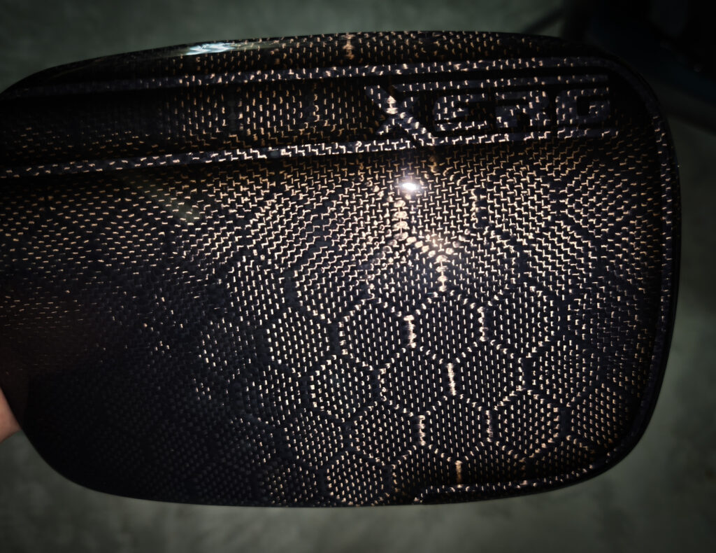 ZR-V、RZ6の社外アフターパーツ・エアロのフューエルリッドカバーの写真