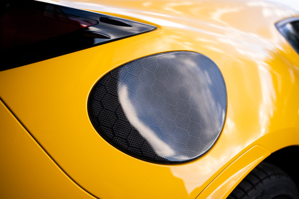 GR86/BRZ(ZN8・ZD8)専用カスタム・ドレスアップ用エアロパーツを限定車の限定色イエローに装着した写真/大阪和泉のXERO製品